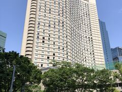 東京・西新宿『Hilton Tokyo』

『ヒルトン東京』の外観の写真。

東京都庁から数分歩くと、『ヒルトン東京』が見えます。
約4か月ぶりです (^^♪

前回（2018年12月）はクラブラウンジ【エグゼクティブラウンジ】
が改装前の古い状態だったので、この4月末に新しく生まれ変わるのを
心待ちにしていました ((o(^∇^)o))