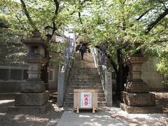 12：34　元三島神社
河野家の三島神社が浅草小揚町に移転し、根岸の氏子さんが本社三島神社から分霊を勧請し、熊野神社に合祀したそうです。
元の社地に近いので「元三島」となりました。
