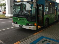 ８：５５発のフライト
中洲川端から地下鉄で空港へ
福岡空港は街から近く本当に便利
地下鉄駅降りると国際線ターミナル行きのバス乗場
