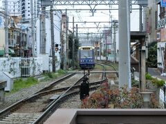 三ノ輪橋停留所にいるところからです。

１本早稲田行きを見送ります。