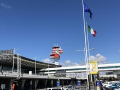 14:40　パレルモからローマのフィウミチーノ空港に到着。