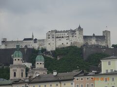 ホーエンザルツブルク城の遠景
