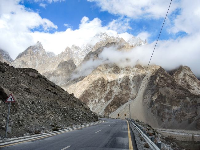 青空がだいぶ大きくなってきました。