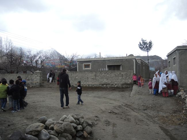 再びパスー村の結婚式に戻ってきました。