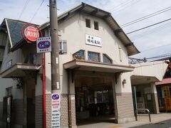蛸地蔵駅。岸和田城への最寄駅はこちらですが、この駅は普通しか止まりません。
大正14年に建設された南欧風の駅舎で、趣があります。
