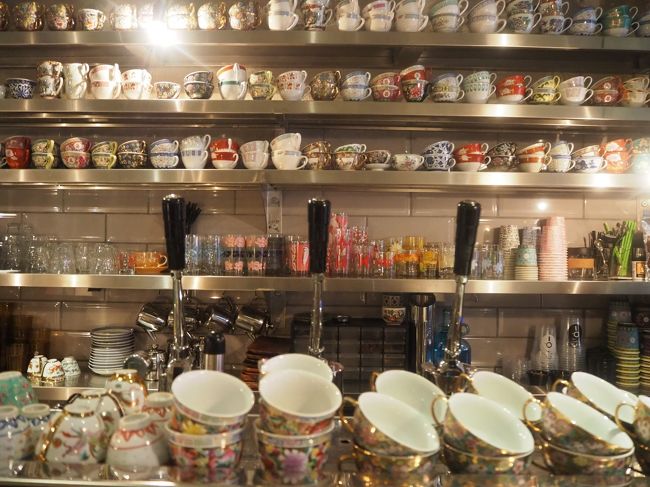 どんな食器で来るのか、まってる時間もわくわくしました＾＾