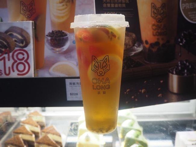 フルーツティー！<br />スイカが入っててなかなか衝撃！<br />だんだんフルーツの味が出てきて飲みやすく◎<br />スイカの種はぬいてほしいけど(笑)