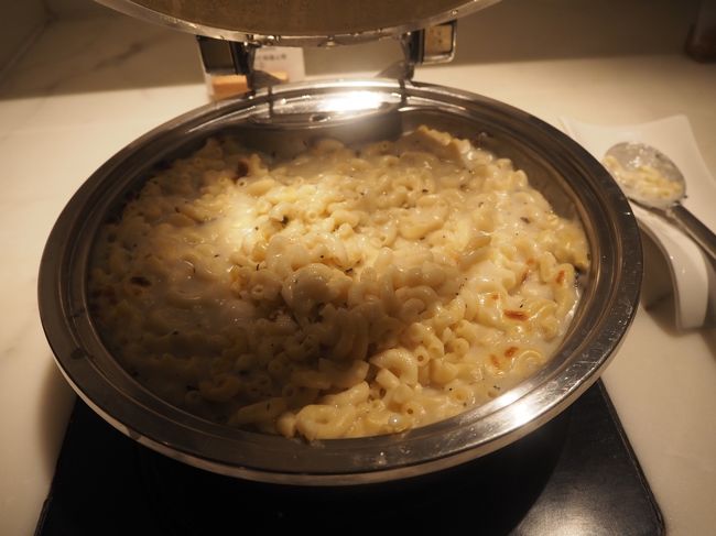 ビュッフェスペース。<br />マカロニも美味しかった～！