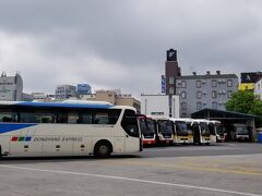 全州高速バスターミナルに到着しました。新しめのターミナルで、街の中心部までも近いので便利です。