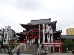 大須観音の本堂。
浅草観音、津観音と並ぶ日本三大観音の一つ…らしい。