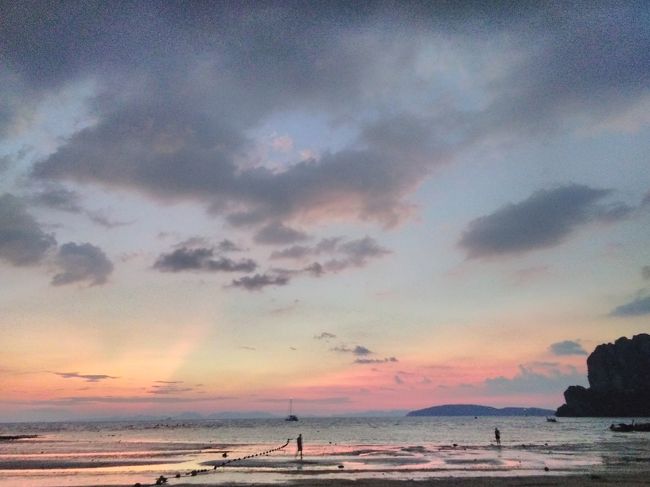 沈んだ後のこの独特の景色と色が好きです。