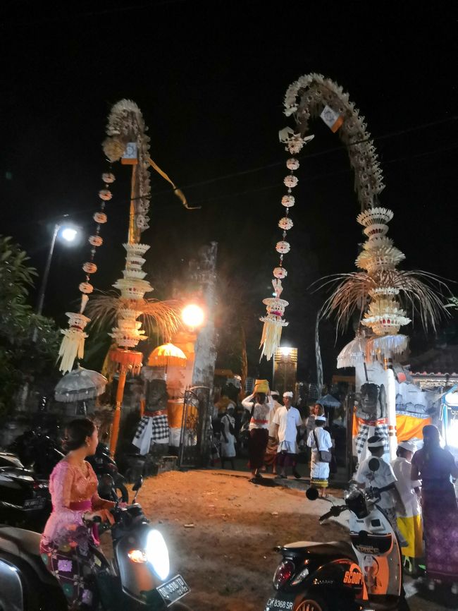 年３回パダンバイに通って<br />初めてローカルな祭りにあたりました。<br />