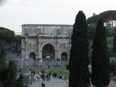 コンスタンティヌスの凱旋門も見えました。