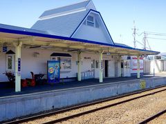 １駅だけ戻って摩周駅へ。
ここで網走行きの列車まで時間調整。

美留和8:26ー摩周8:35