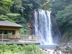 丸尾滝

旅館近くの滝へ
すごい勢い！