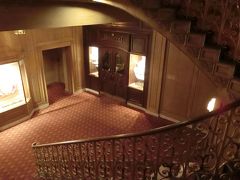 【レストラン Shuekers 20:00】
夕食はFairmont Olympic HotelにあるShuekersに行きました。
4th Ave.にあるホテルです。