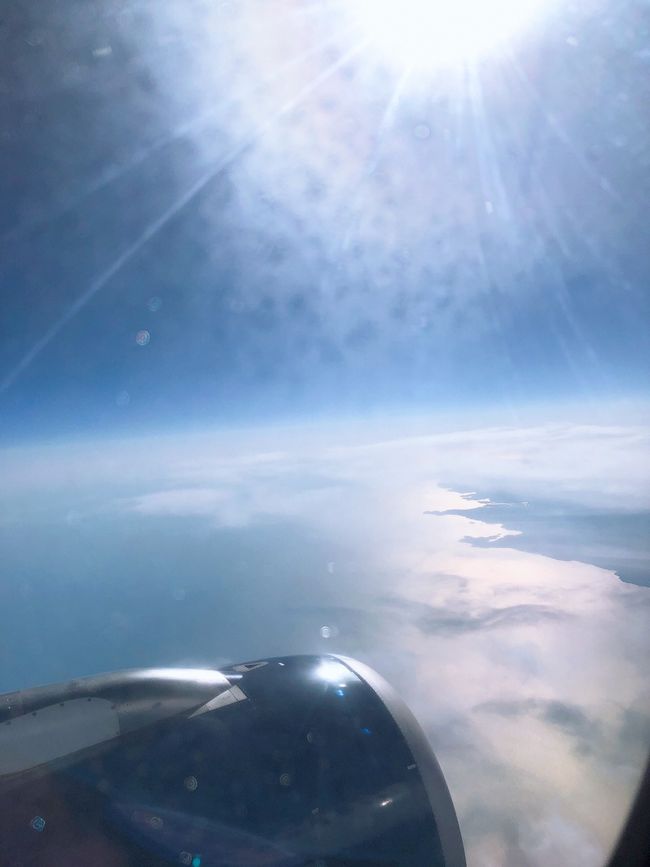 離陸から１時間20分くらいして、ロシアの大地が見えてきました。