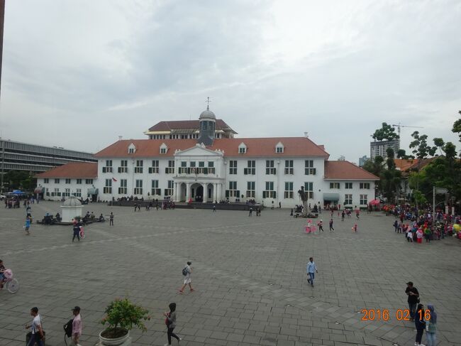 レストラン前の広場が良く見える雰囲気の良い場所でした