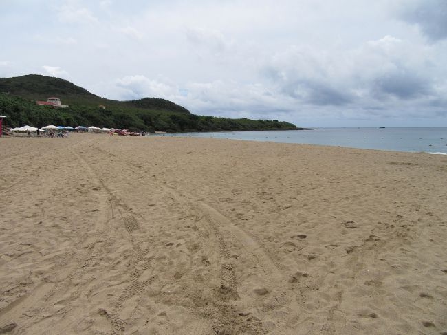 日本はGWだけど、こちらはシーズンオフなのか？海はガラガラで泳いでいる人も少なかった。