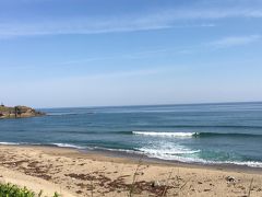 ■白兎海岸■ 08:01
淤岐ノ島とその上の鳥居が見えます。