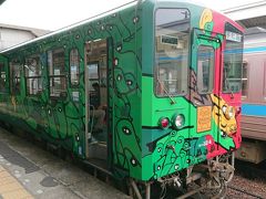 窪川から宇和島までは、予土線の各駅停車です。ワンマン列車でゆっくりと。