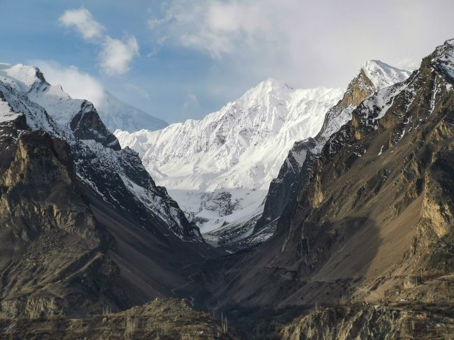 正面に見えるピーク<br /><br />多分、有名な名前のある山なのでしょうが、知らないので単に“ピーク”ということで。