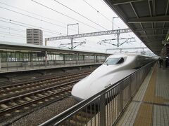 ひかり５０７号新大阪行きが入って来ました。