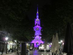 ホテルに戻る途中、サンパウ病院がピンクにライトアップ☆街路樹に隠れて、写真だとまるで塔に見える！
おやすみなさい(_ _)zzz