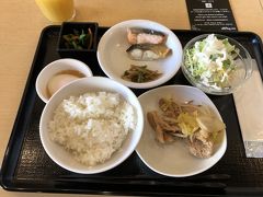 おはようございます。
ドーミーイン北見で朝食です。

本日は、出発がゆっくりなので、
今回の旅で唯一ホテルで朝食です。
（といっても時刻は朝6:30です。）