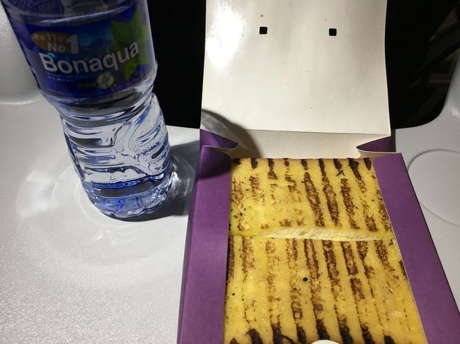 香港エクスプレス<br />ほぼ定刻通り離陸。<br />