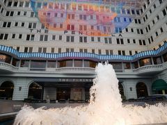 最高級のホテル、ペニンシュラ
1泊ウン万円の世界……
今は亡き祖父が昔ここに泊まったらしいが果たして本当なのだろうか…