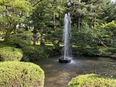 日本最古の噴水といわれているそうです。
こんな昔から噴水があったんですね。