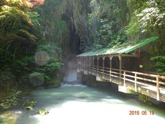 高校の修学旅行以来、秋芳洞を観光しました