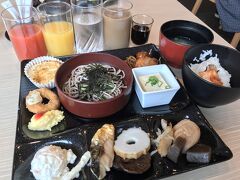 山陰旅行２日目。松江アーバンホテルの朝食。朝食ビュッフェの種類も十分です。これで１人アンダー６０００円ですから、ナイスコスパです。