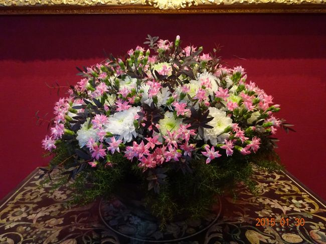 お城内の部屋に飾られた花