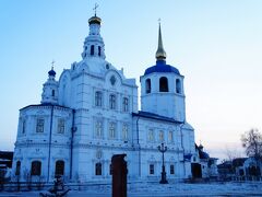 西洋圏のロシアに入ったことで教会も見られます。これはOdigitria教会。ウランウデで最大の教会です。
