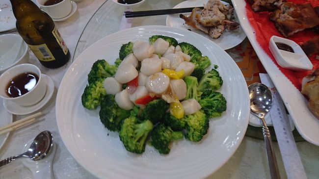 ブロッコリーホタテ。<br />ブロッコリーが大好きなのですが、1つが大きくてお腹が(笑)