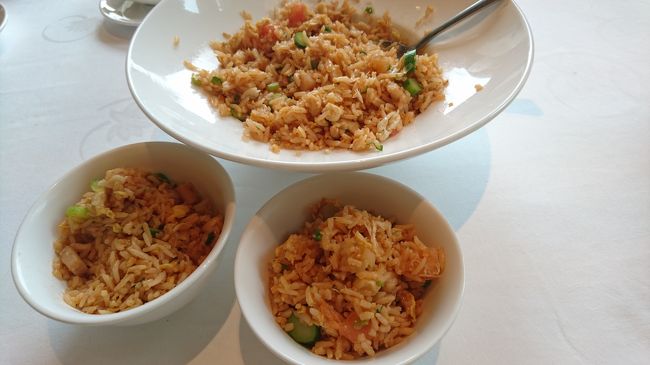 沢山食べる私と妹は飲茶だけでは足りずチャーハン追加！