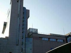 朝の富山地鉄富山駅です。