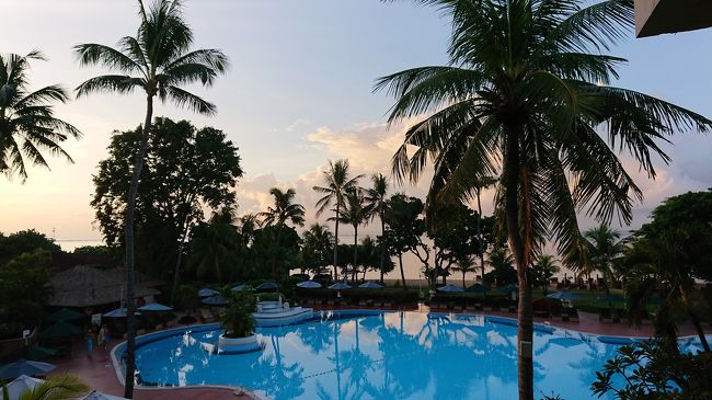 翌朝のサヌールの夜明け。