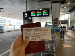 成田空港に到着するも実は旅はまだ続きます
羽田空港行きのリムジンバスで移動して(3,100円)