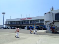 11:55　対馬空港到着
またもや歩いてターミナルへ移動