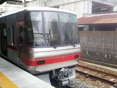 新岐阜駅に行きます。特別車乗り放題の10時までこんな感じで時間を潰しました。