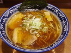 晩御飯にありつけましたー　高山ラーメンです。
