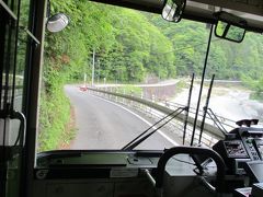 中川沿いに道になると車両の擦れ違いも難しい道路が出現します(＠_＠;)