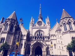 高等法院のある王立裁判所。
High Court of Justice…！
英語の響きがカッコ良くて口に出したくなる。