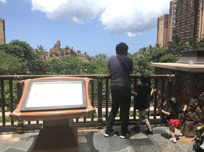 確かお部屋が出来たら、メールが来るんだっけな？<br />ランチの後、ホテルもどってきたらすぐにお部屋入れた様な･･･<br />