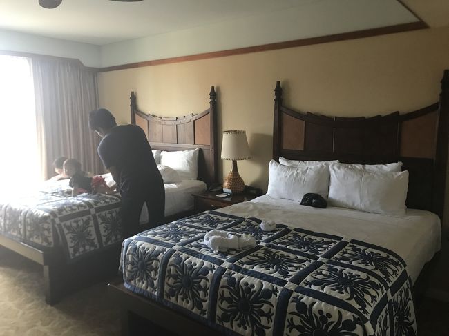 お部屋に到着～<br />ベッドが高いー