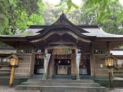 高千穂神社
雨が降っていると荘厳な雰囲気が増しているように感じられます。