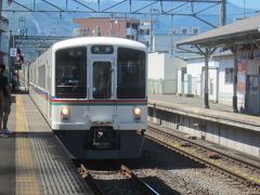 結局次に来た電車は西武線からの後続のこの電車
ここでの乗換時間20分を含めて1時間以上も待ち時間があったため､乗ってきた電車が池袋を出たのが07:06､この電車が池袋を出たのが08:05…って1時間遅く出てきても変わんないじゃん…

とりあえず09:56発のこの電車で先へと進みます